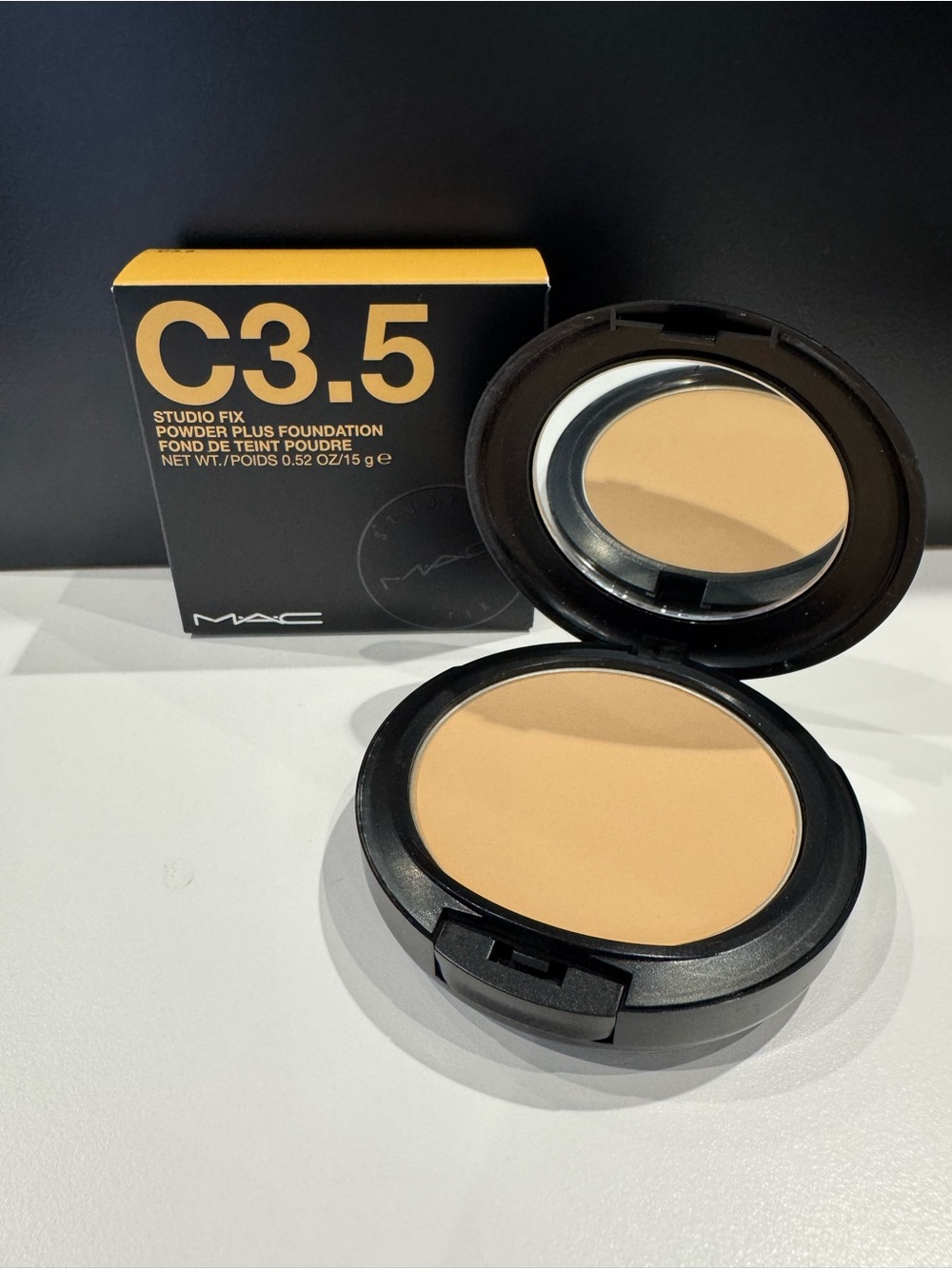 MAC Cosmetics Studio Fix Powder Plus Foundation C3.5 Natural Beige Compact